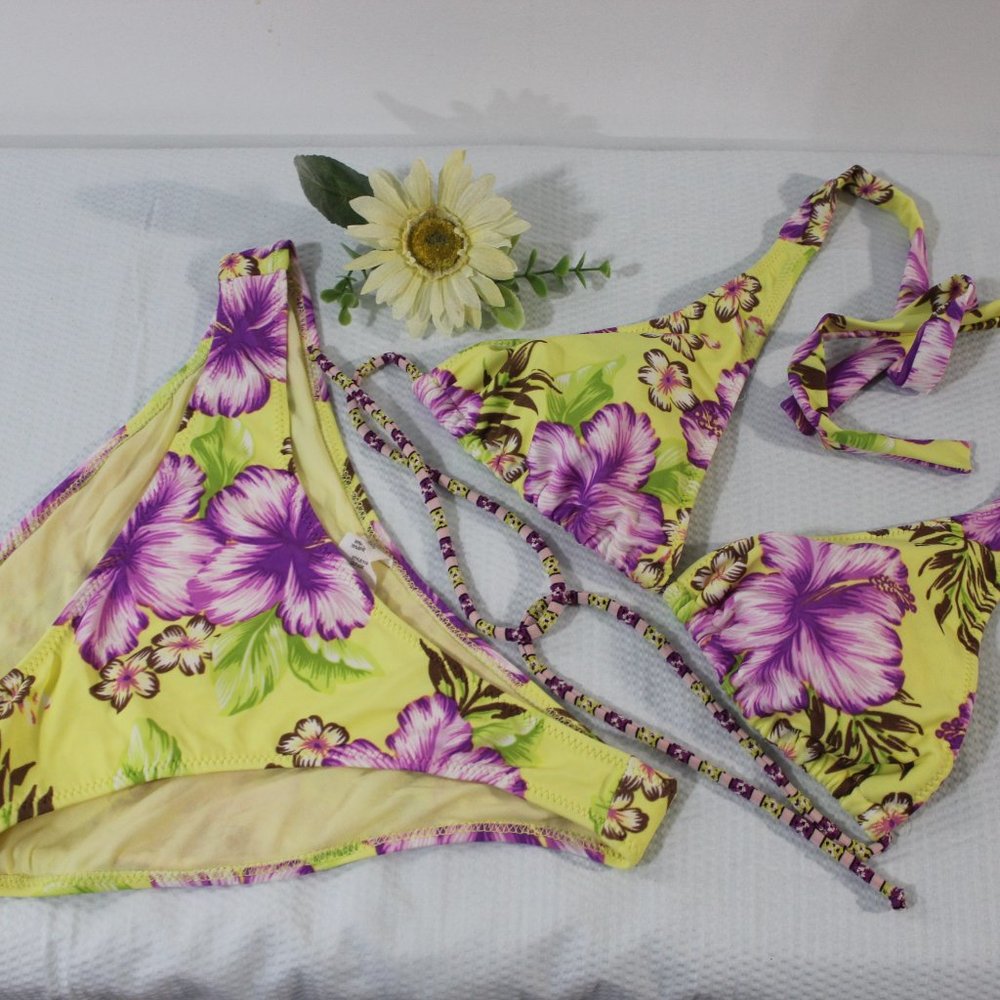 BOGO ๐ Yellow Purple Tropical Hibiscus Swimsuit Bikini Size Medium Floral - Picture 10 of 11